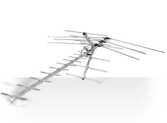 Channel Master CM-2018 (60 mi/95 km) UHF/VHF Antenna