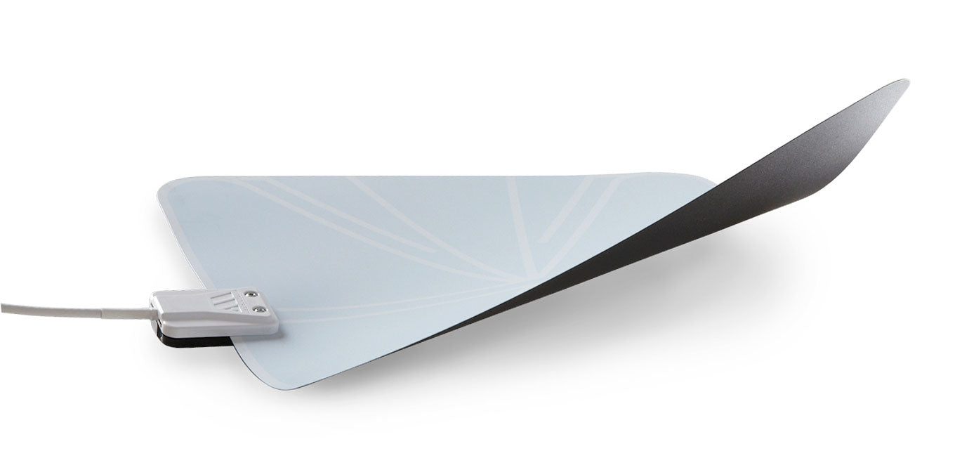 Winegard FlatWave Amped (50 mi/80 km) UHF/VHF Indoor Antenna